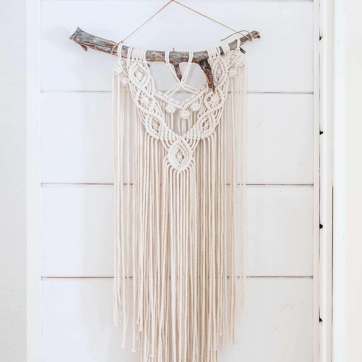 honka-heimon-kylassa-nuoren-perheen-hirsikoti-mantymetsan-suojassa_16