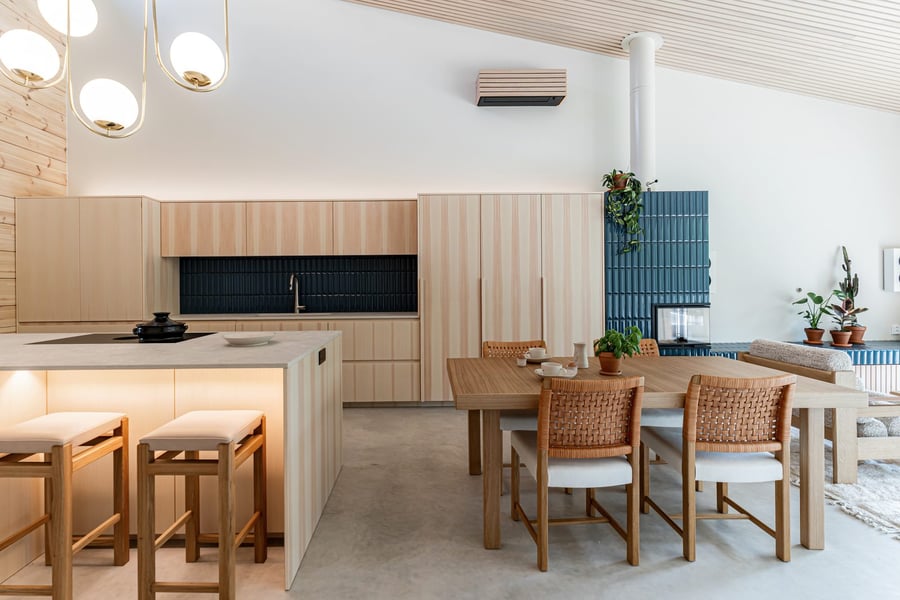 honka-kommeli-log-home-housing-fair-2025-livingroom-zentuvo