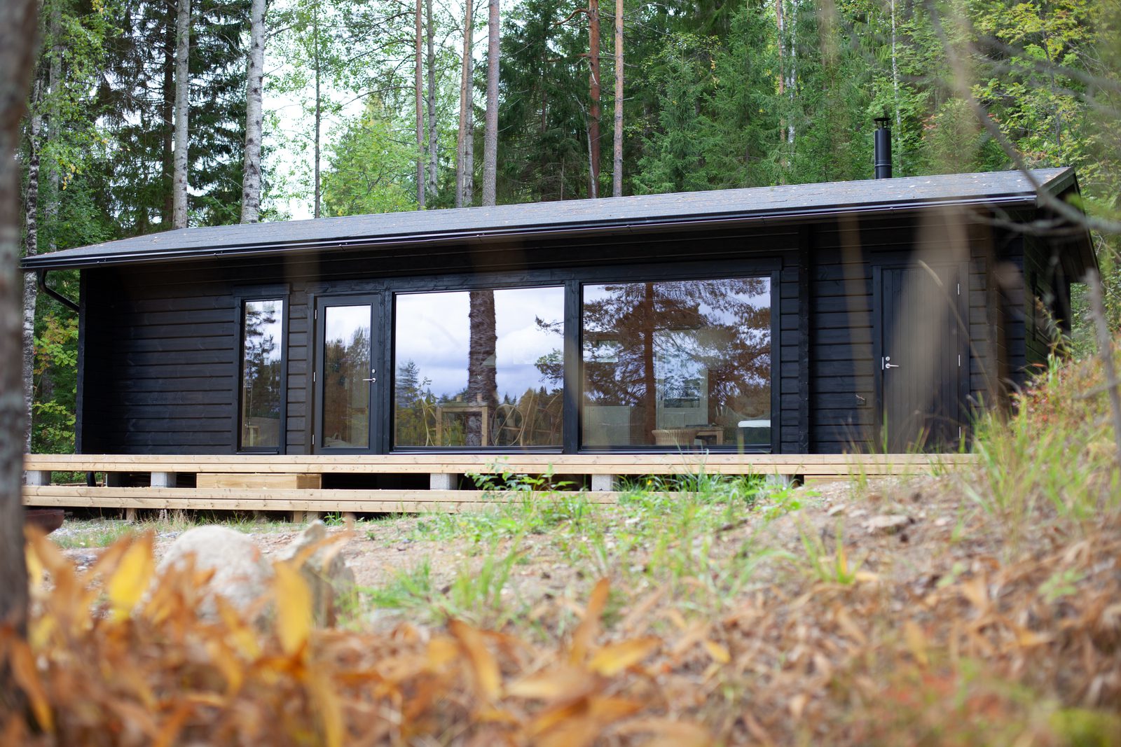 honka-log-cabin-reference-vihreatalo-rantama-exterior-001-id4004508