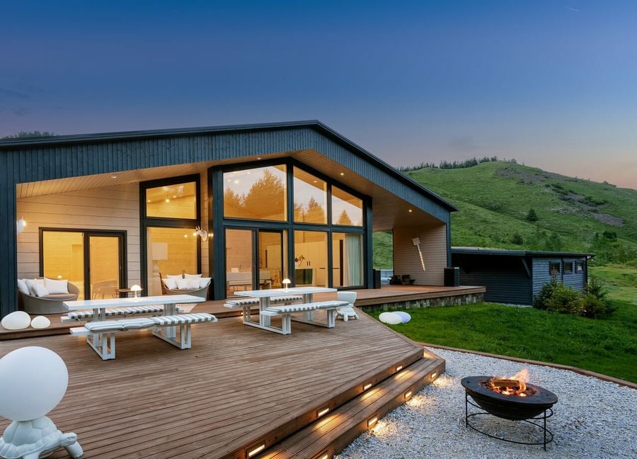 honka-log-holiday-home-reference-mongolia-halla-exterior-004-id4007615-1-e1741115161821