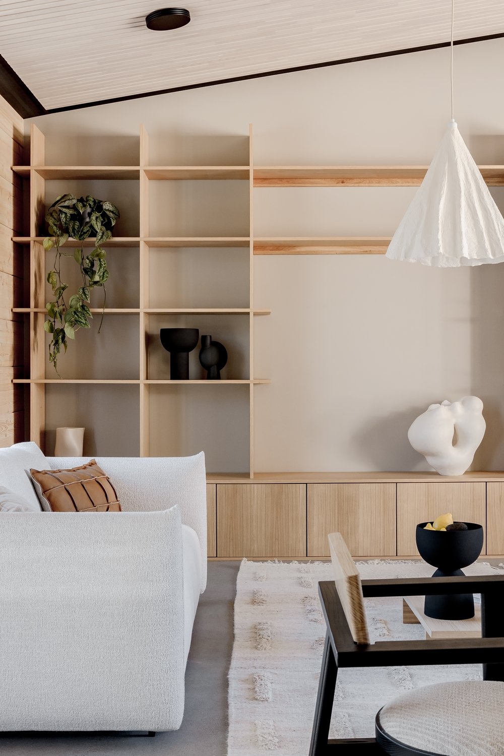 honka-log-home-reference-honka-haiku-naantali-housing-fair-livingroom-2-photo-minna-kivinen