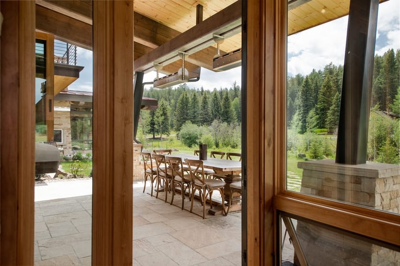 honka-log-home-reference-upperbearcreek-usa-unique-interior-001-id9303016-0024