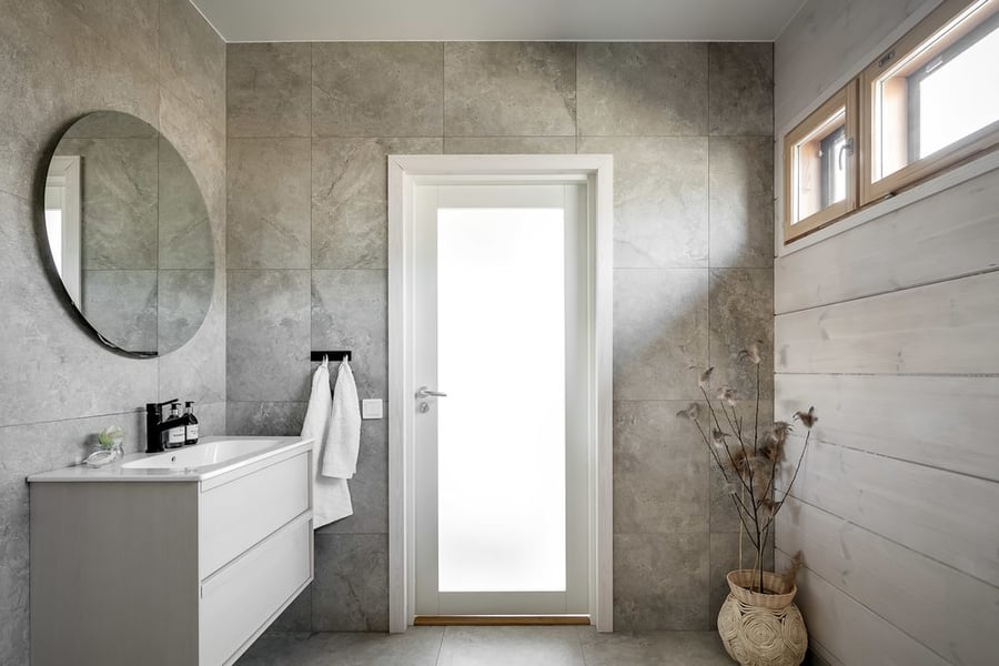 honka-log-home-reference-vastervik-sweden-lux-145-interior-001-or4007452