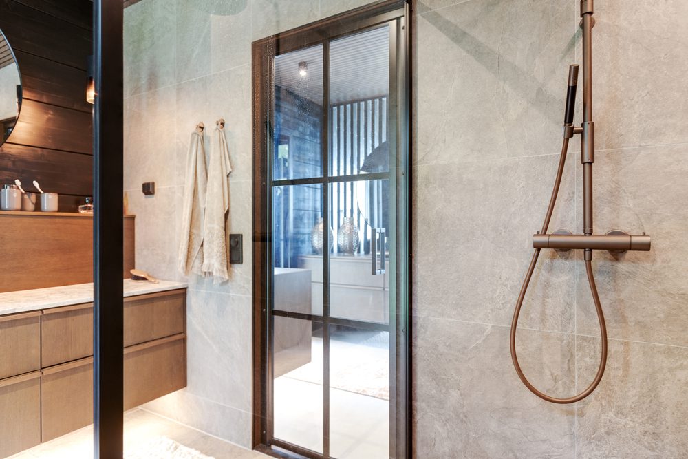 honka-log-house-reference-lux-akras-zentuvo-bathroom-2