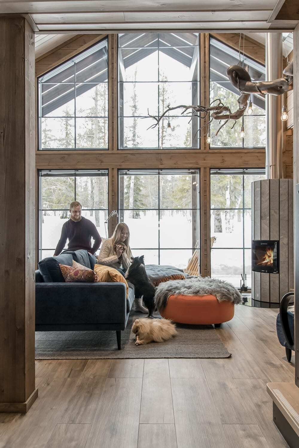 honkarakenne-villamohkola-honkaheimo-kylassa-hirsitalo_02